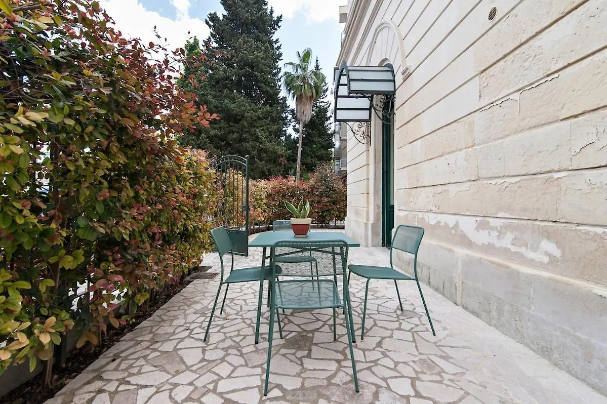 Aparthotel Residence De Franchis - Smart Apartments Lecce Italia