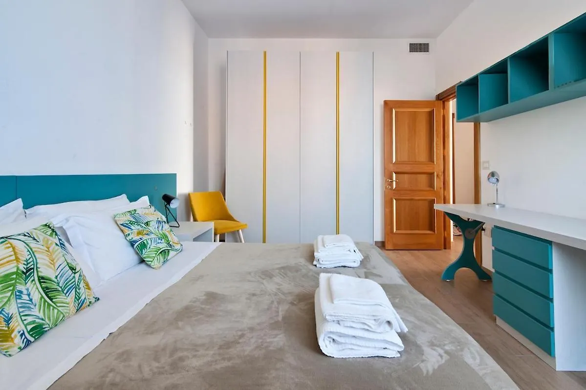 Residence De Franchis - Smart Apartments Lecce 0*,  Italie