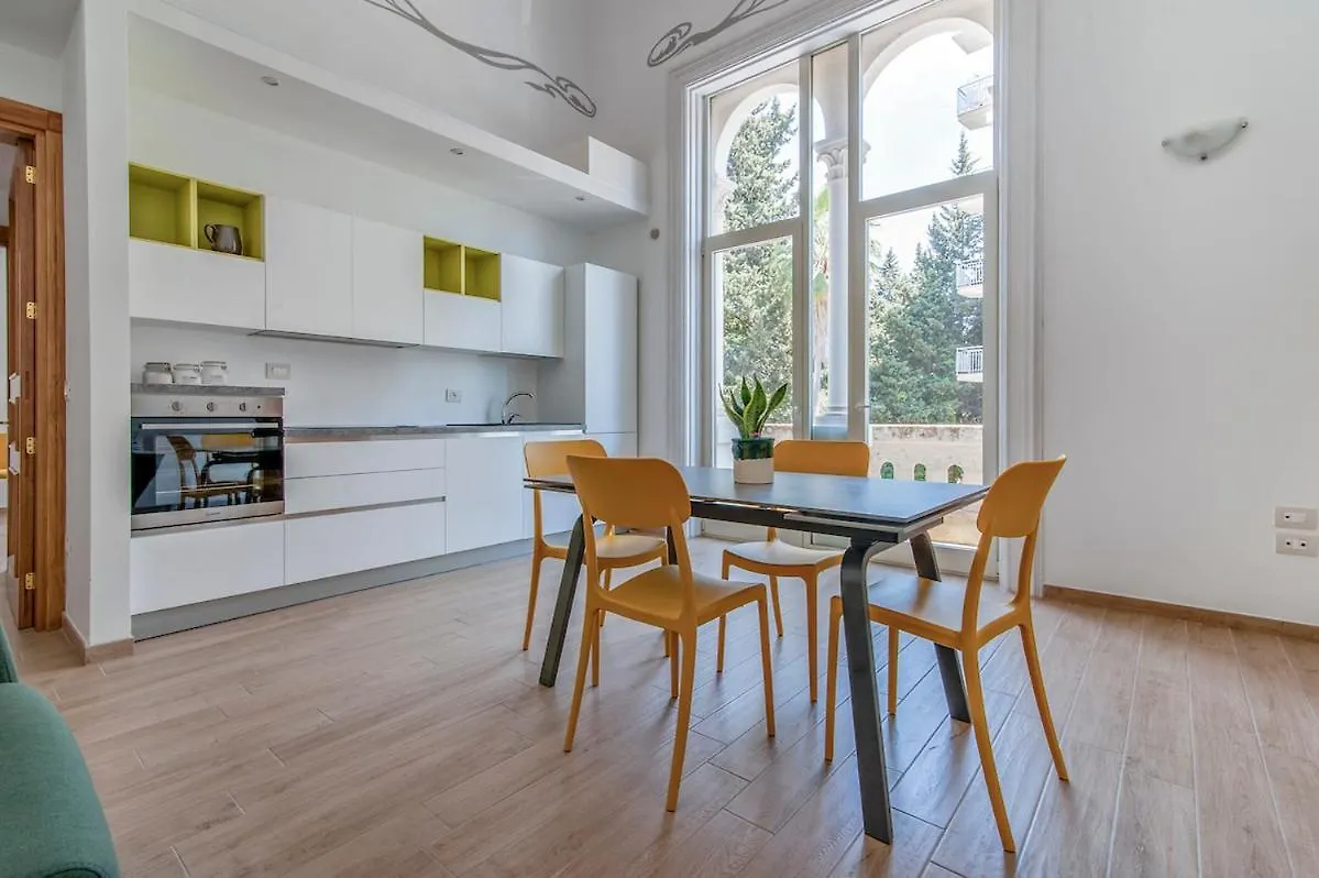 Residence De Franchis - Smart Apartments Lecce 0*,  Italie